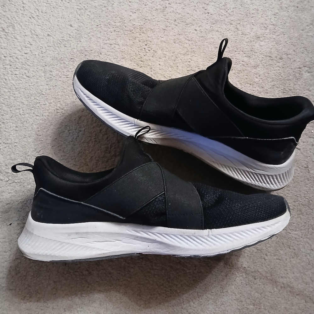 Z by Zella Black Running Shoes Size 9